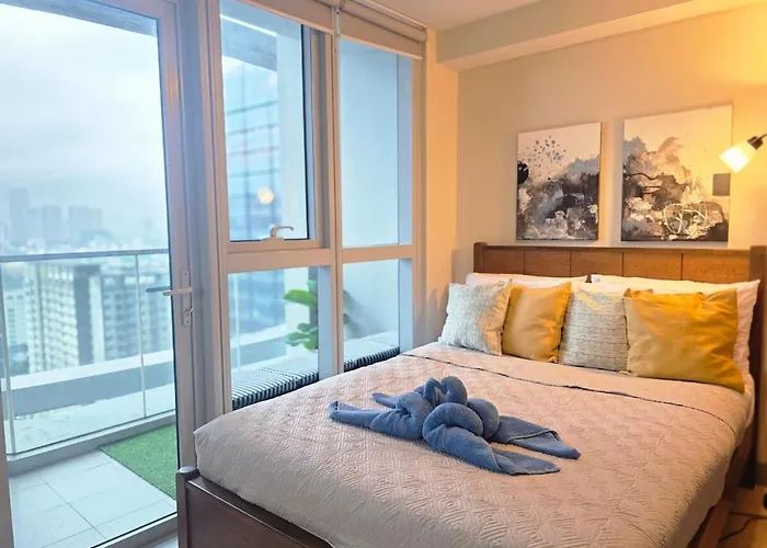 Urban Oasis At Bgc Uptown Parksuites With Balcony 300mbps Close To Uptown Mall Grand Hyatt Mitsukoshi And St Lukes Apartamento Manila