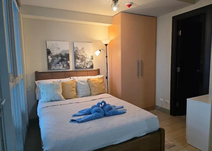 Urban Oasis At Bgc Uptown Parksuites With Balcony 300mbps Close To Uptown Mall Grand Hyatt Mitsukoshi And St Lukes Apartamento Manila