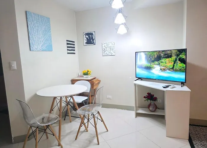 Urban Oasis At Bgc Uptown Parksuites With Balcony 300mbps Close To Uptown Mall Grand Hyatt Mitsukoshi And St Lukes Apartamento