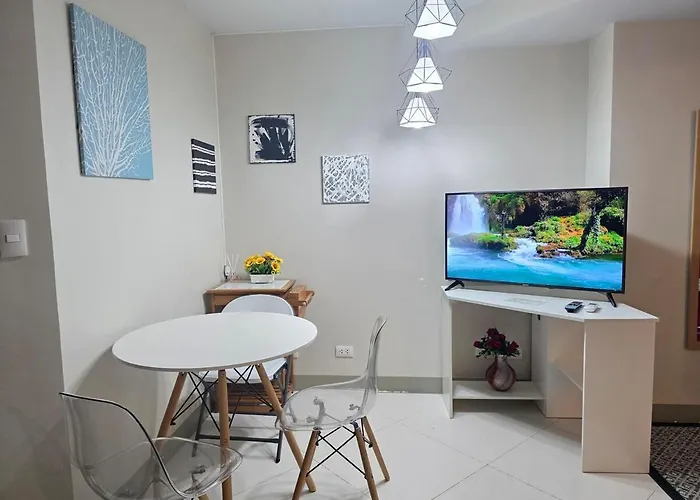 Urban Oasis At Bgc Uptown Parksuites With Balcony 300mbps Close To Uptown Mall Grand Hyatt Mitsukoshi And St Lukes Apartamento Manila