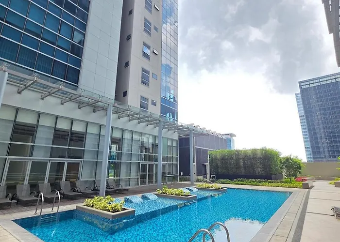 Urban Oasis At Bgc Uptown Parksuites With Balcony 300mbps Close To Uptown Mall Grand Hyatt Mitsukoshi And St Lukes Apartamento Manila